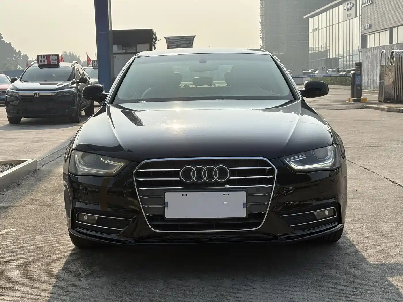 Audi A4L 2013 35 TFSI Automatic Standard фото 2