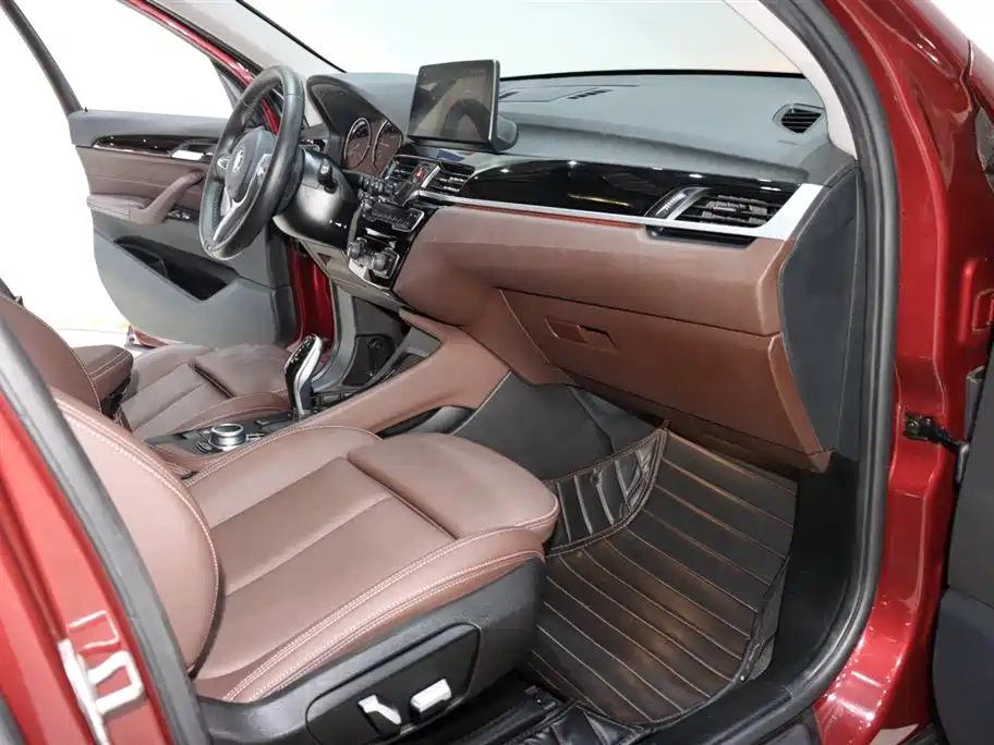 BMW X1 2021 Facelift sDrive25Li Leading фото 7