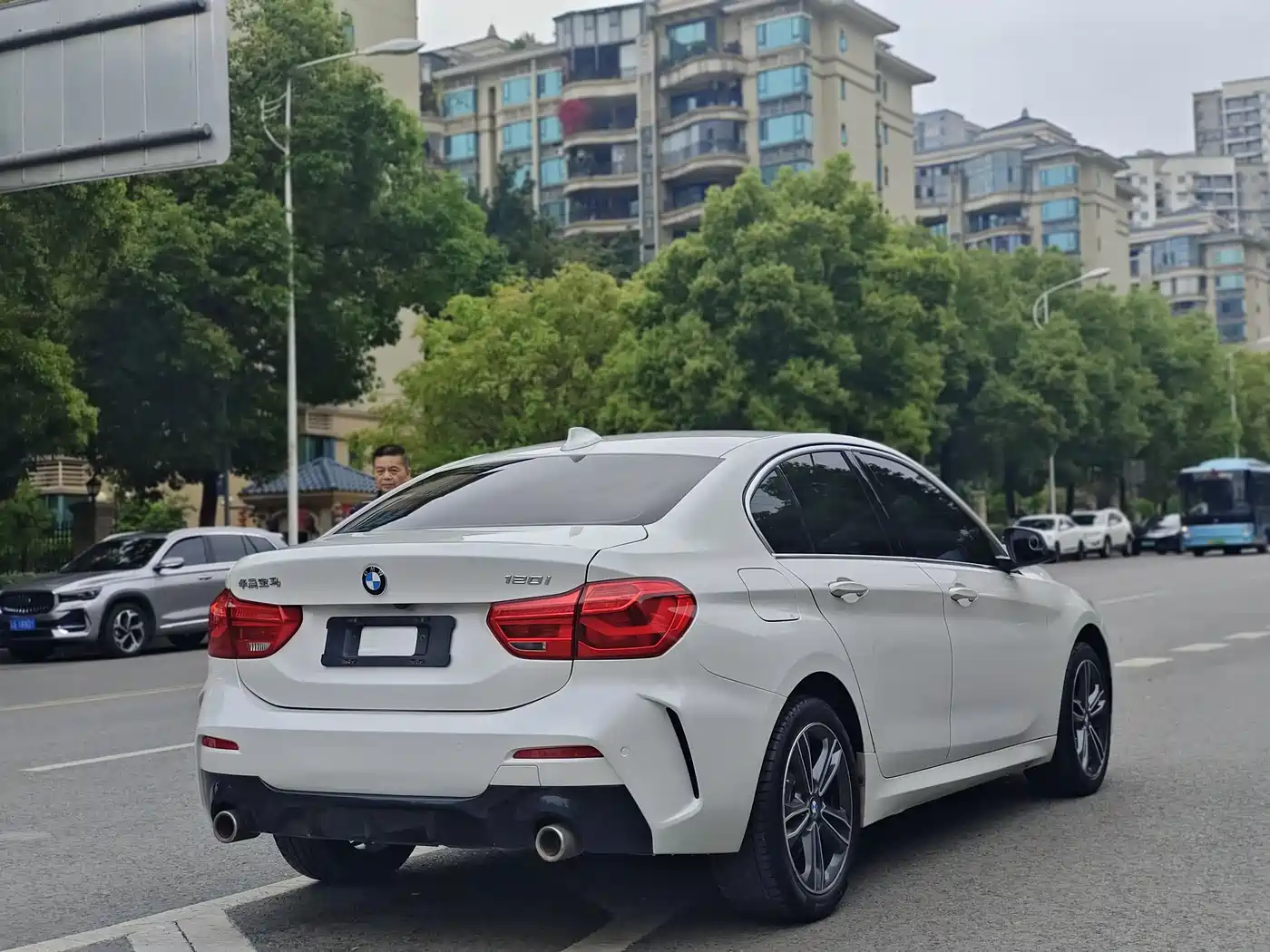 BMW 1 Series 2021 Facelift 120i M Sport фото 15