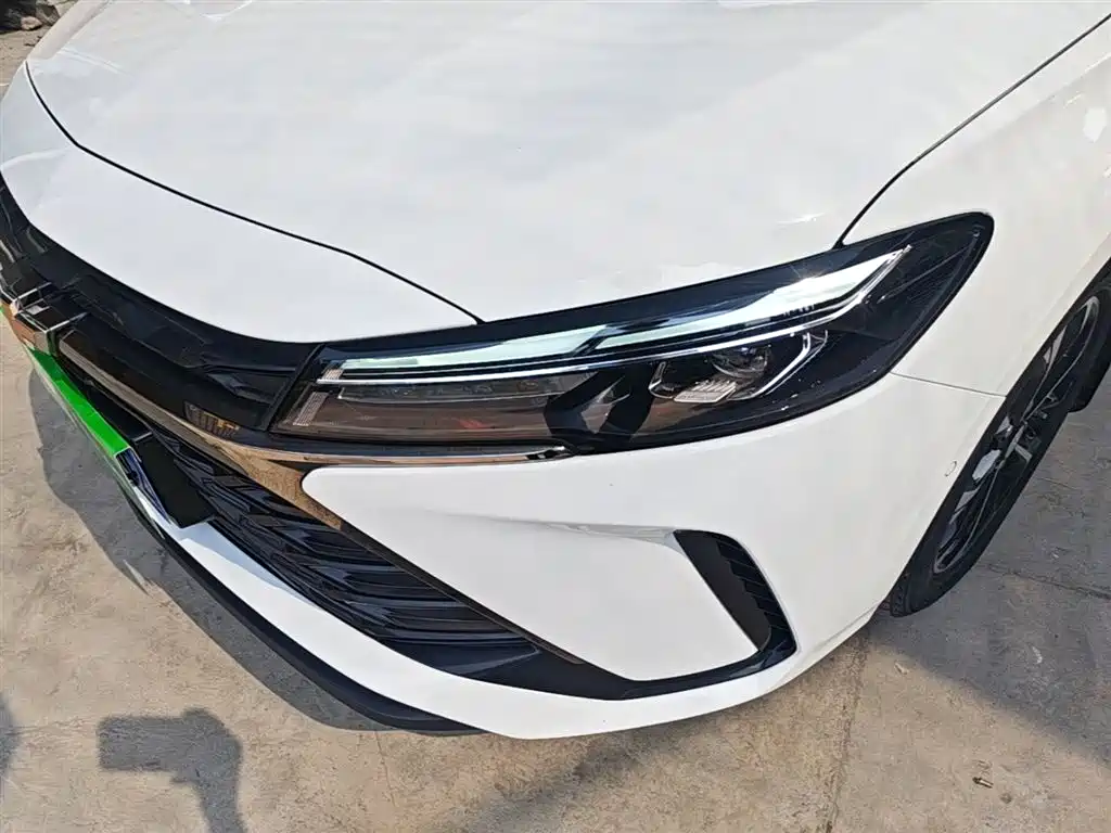 Chevrolet Monza 2023 1.3T Mild Hybrid Automatic Premium Edition фото 24