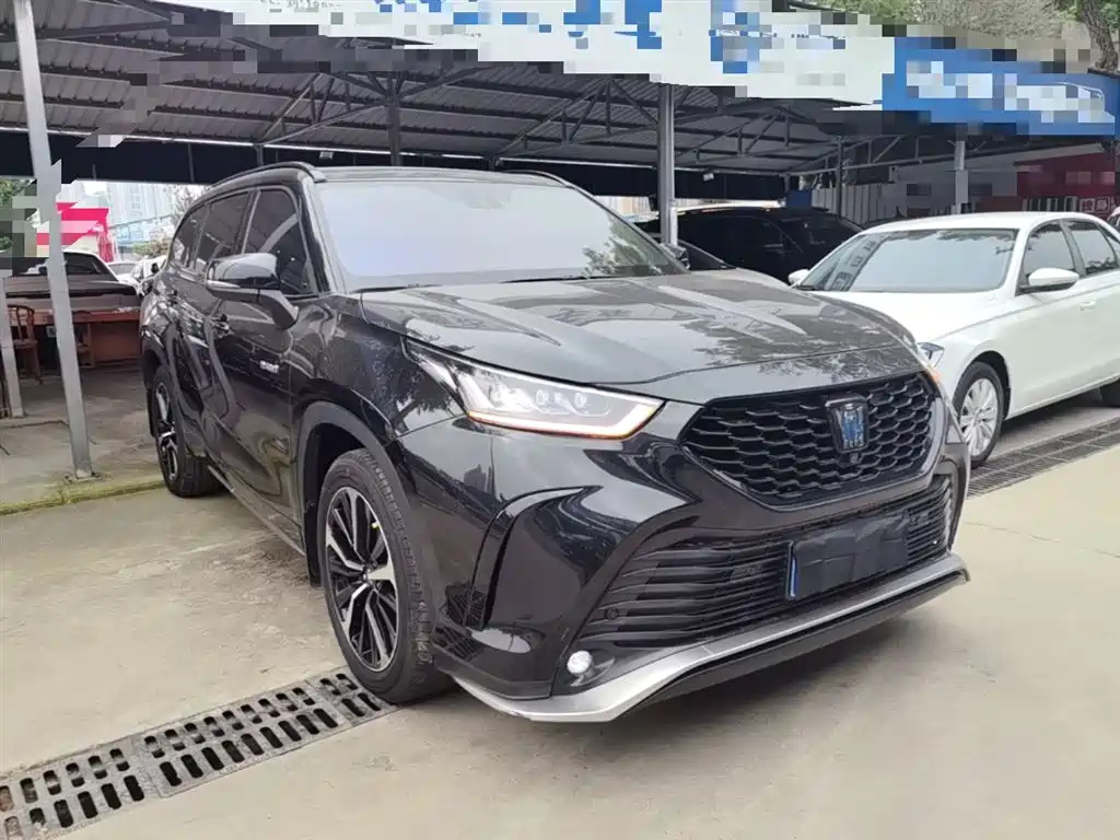 Toyota Crown Kluger 2022 2.5L HEV 4WD Flagship Edition фото 4