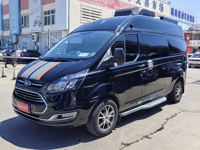 Ford Transit 2021 Model 2.0T Gasoline Auto Premium Operating Business Travel Medium Wheelbase Medium Roof 7-Seater China VI