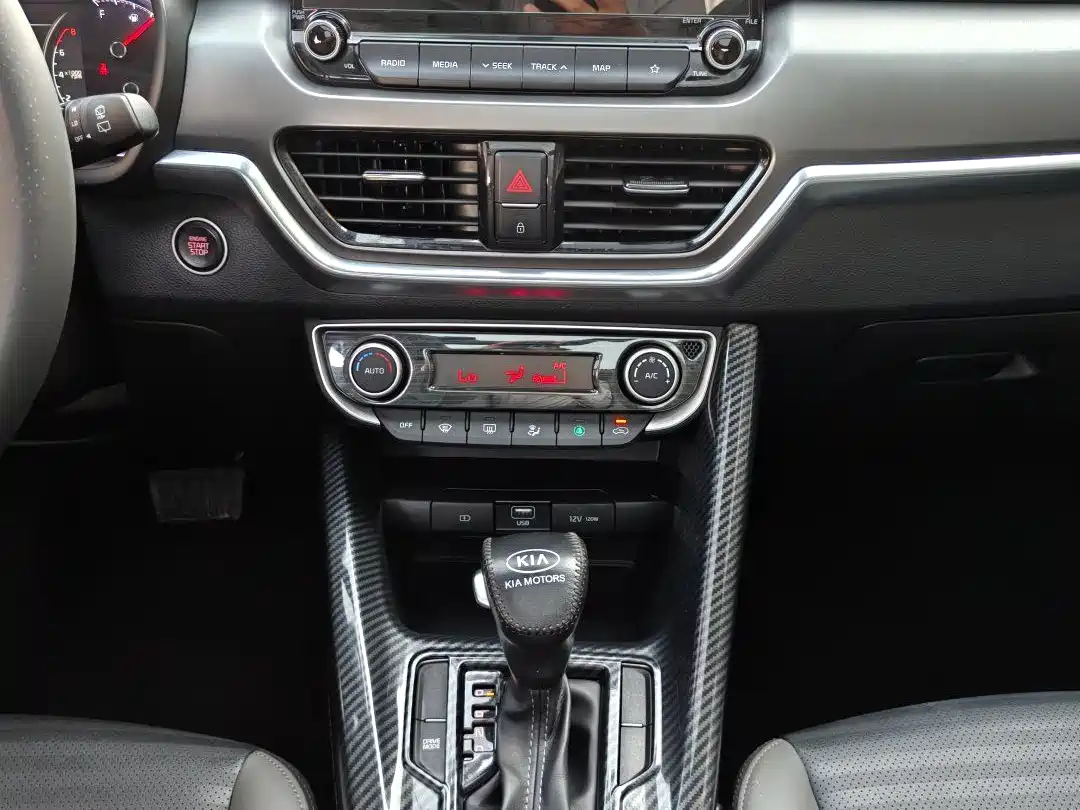 Kia Sportage 2019 2.0L Automatic Smart Luxury Edition фото 11