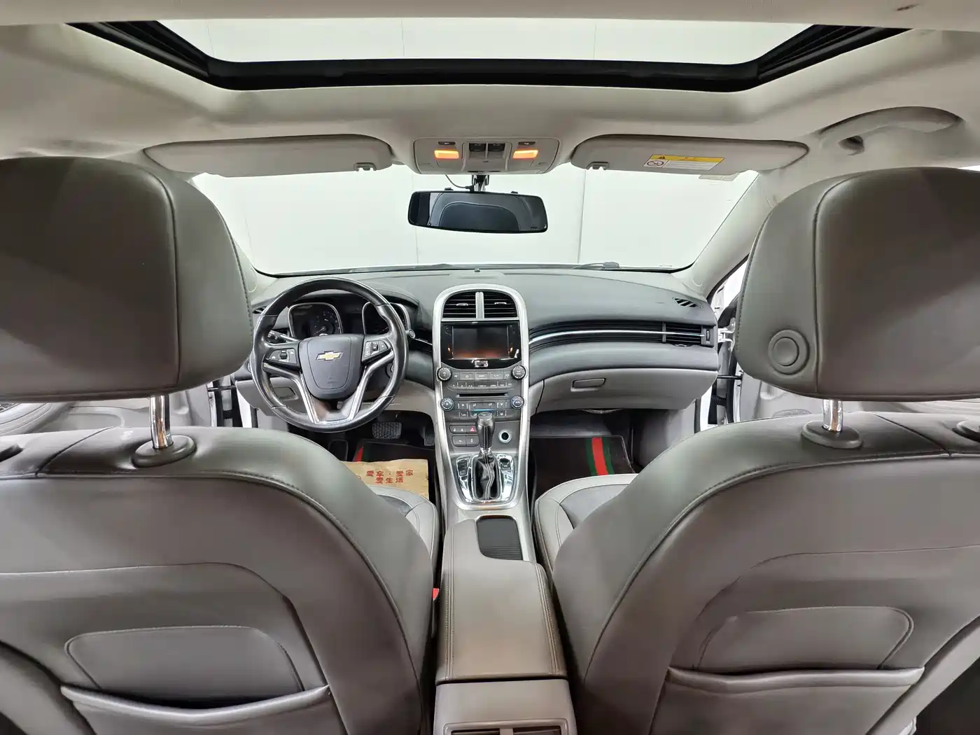Chevrolet Malibu 2014 2.0L Automatic Luxury фото 10