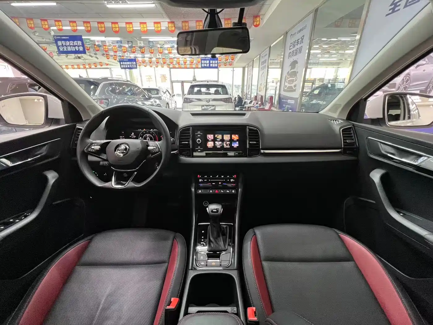 Škoda Karoq 2023 TSI280 Luxury Edition фото 9