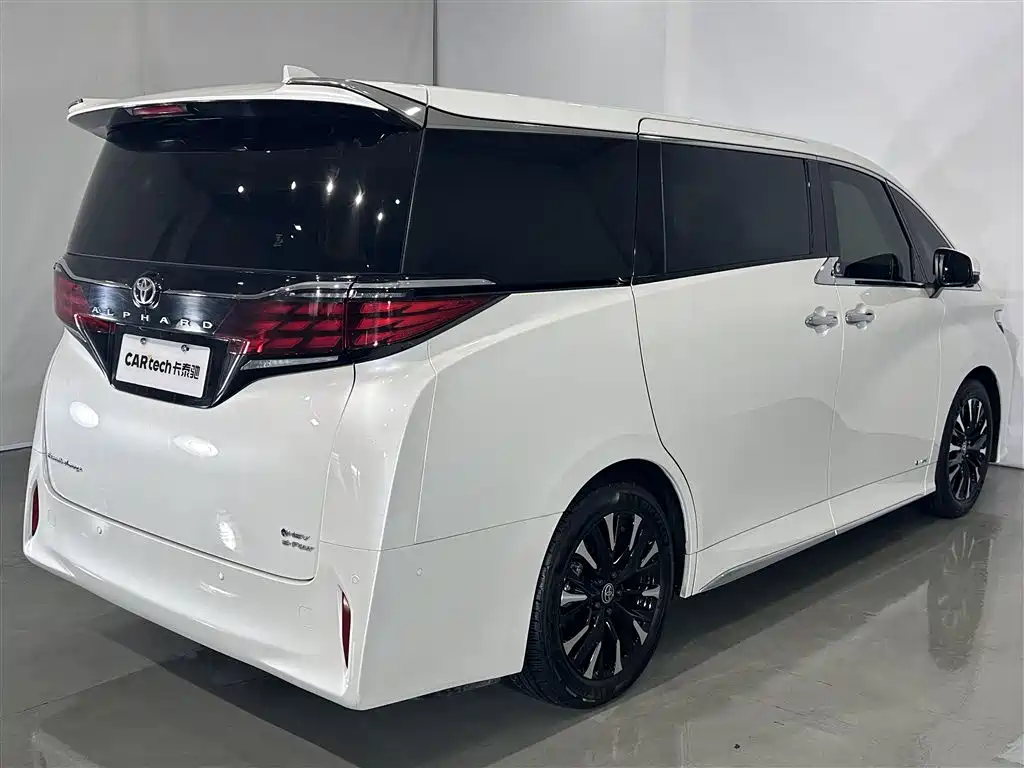 Toyota Alphard 2024 Hybrid 2.5L Ultimate Enjoyment Edition фото 22