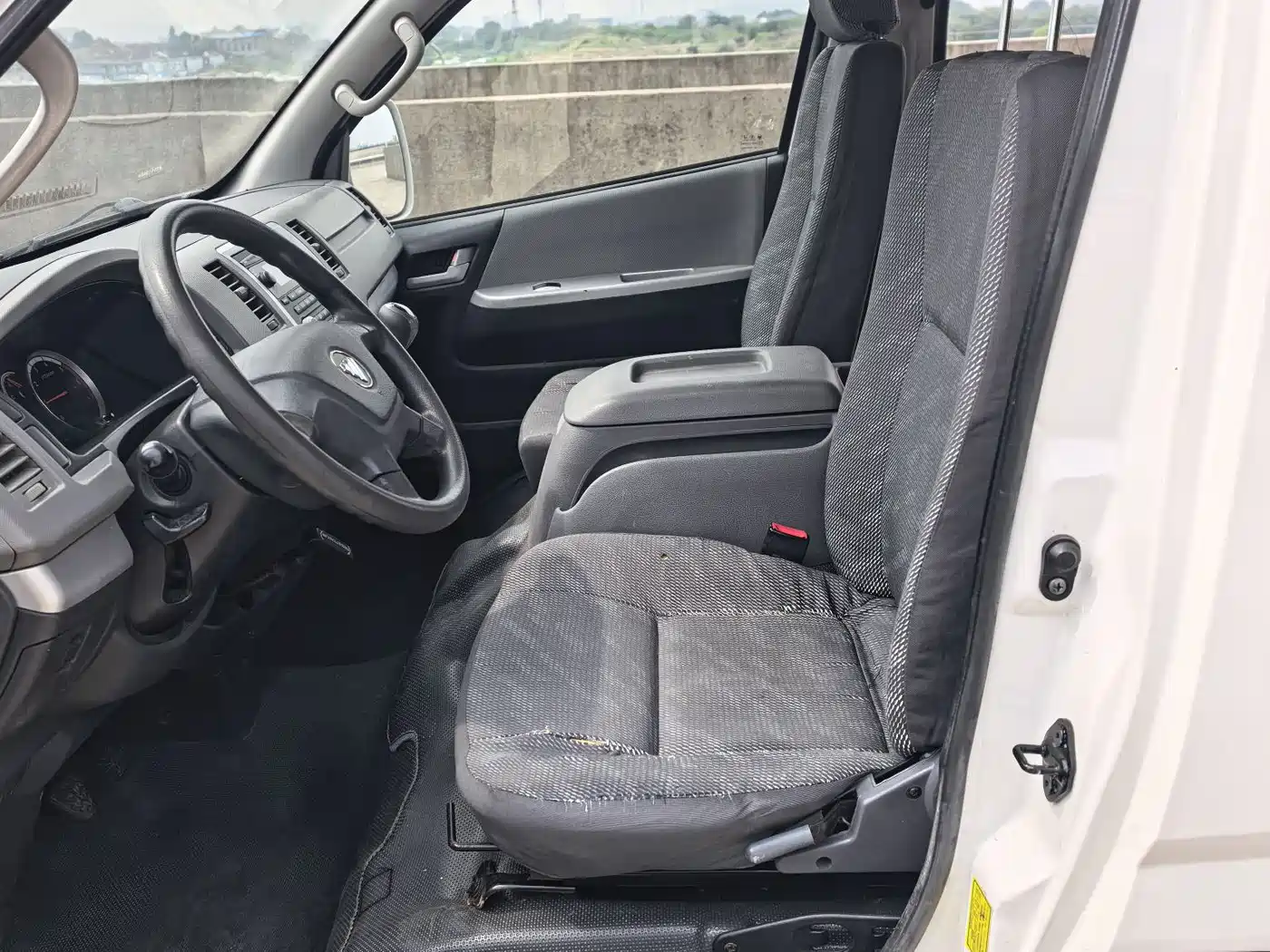 Foton Fengjing G7 2018 2017 2.0L Short Wheelbase Commercial Version Van Flat Roof 6-Seater 4Q20M