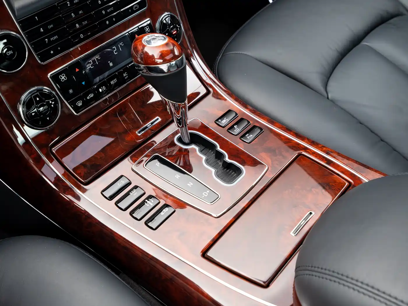 Maybach Maybach 2009 2005 Model 5.5T 57
