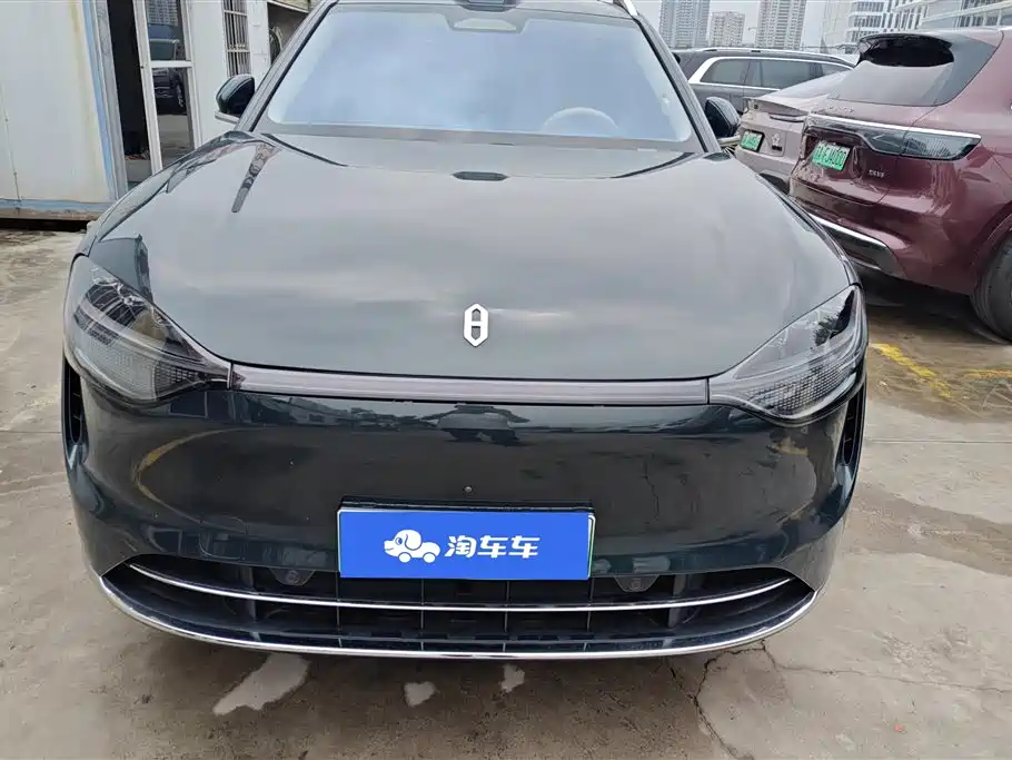 AITO Wenjie AITO M9 2024 Model Extended Range Ultra Edition 52kWh 5-Seater фото 2
