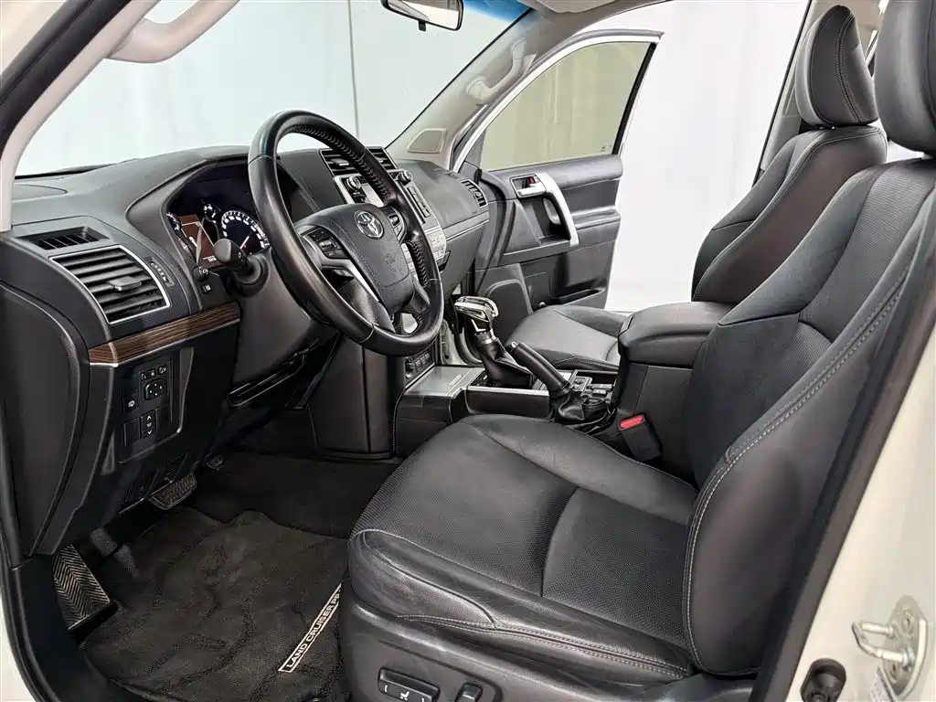 Toyota Prado 2019 3.5L Automatic TX-L Zunxiang Edition with Rear-mounted Spare Tire фото 5