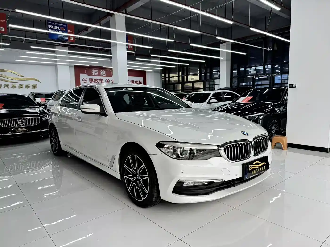 BMW 5 Series 2018 528Li Launch Special Edition фото 3