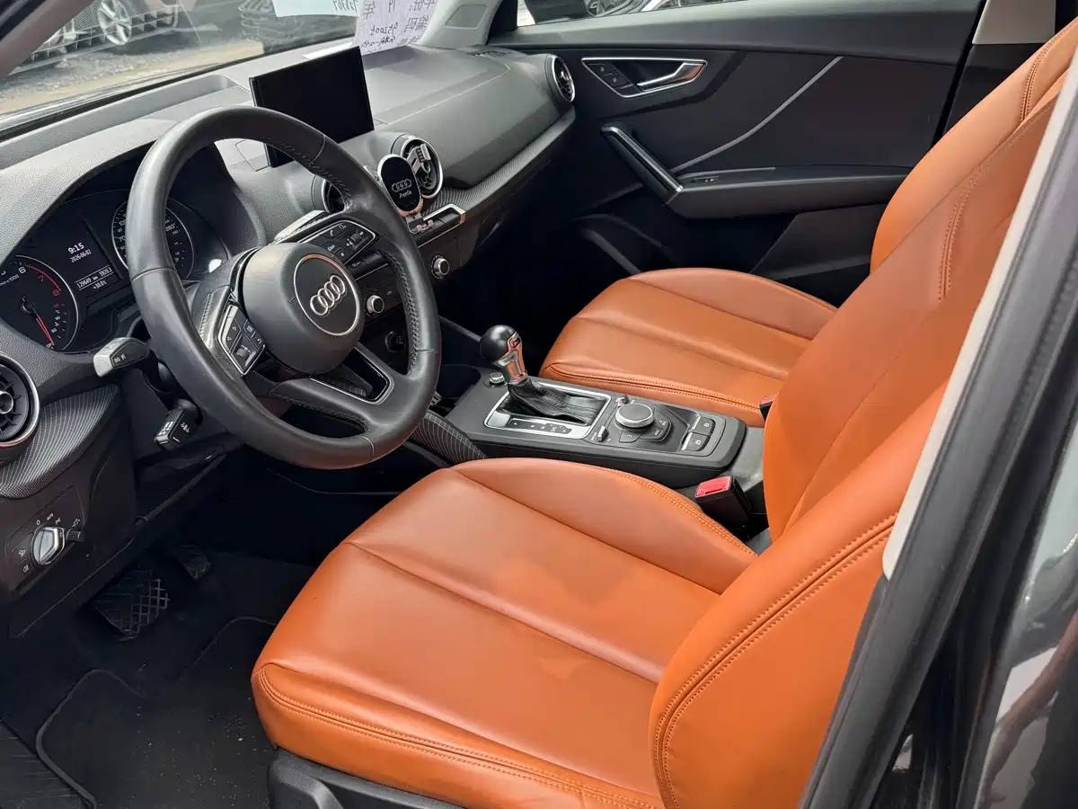 Audi Q2L 2018 35 TFSI Launch Exclusive Edition China VI фото 12