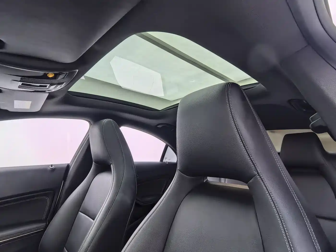 Mercedes-Benz CLA (Import) 2016 CLA 200 Fashion фото 17