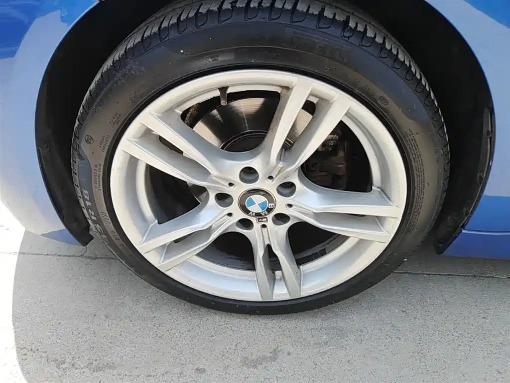 BMW 3 Series 2017 320i M Sport фото 23