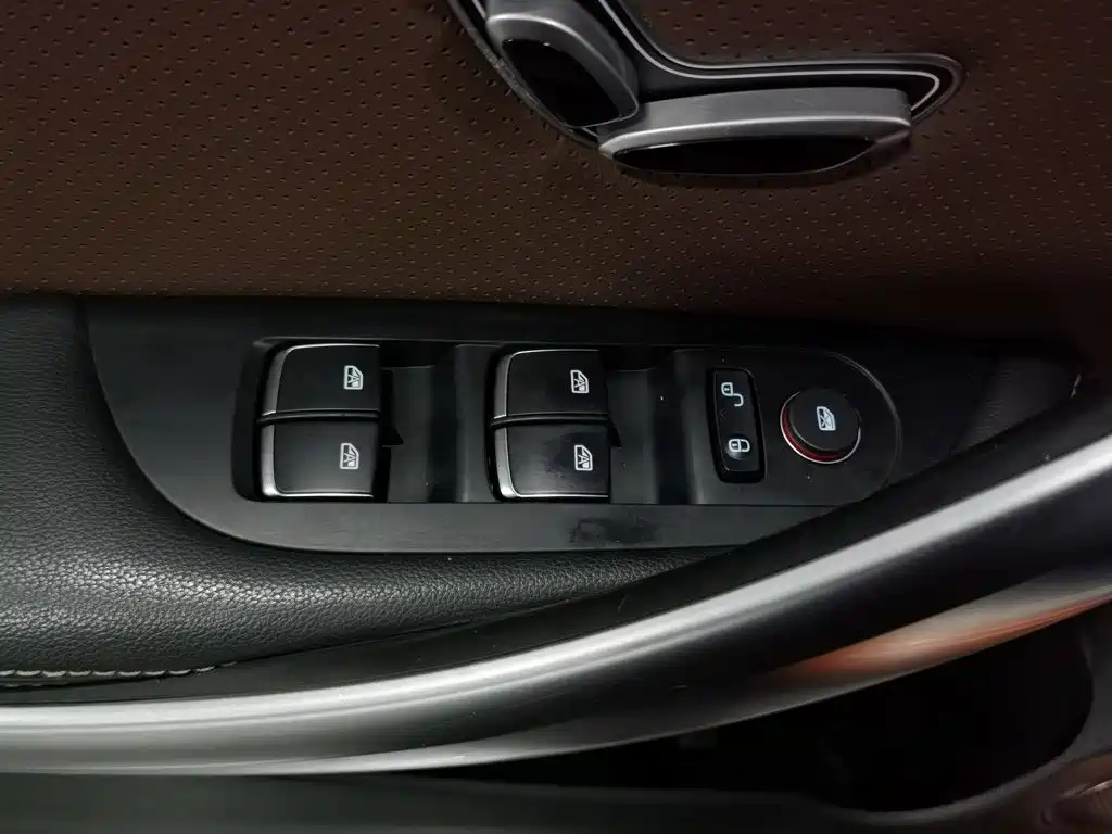 BYD Song New Energy 2017 2017 Song DM 1.5TID Full-time 4WD Premium