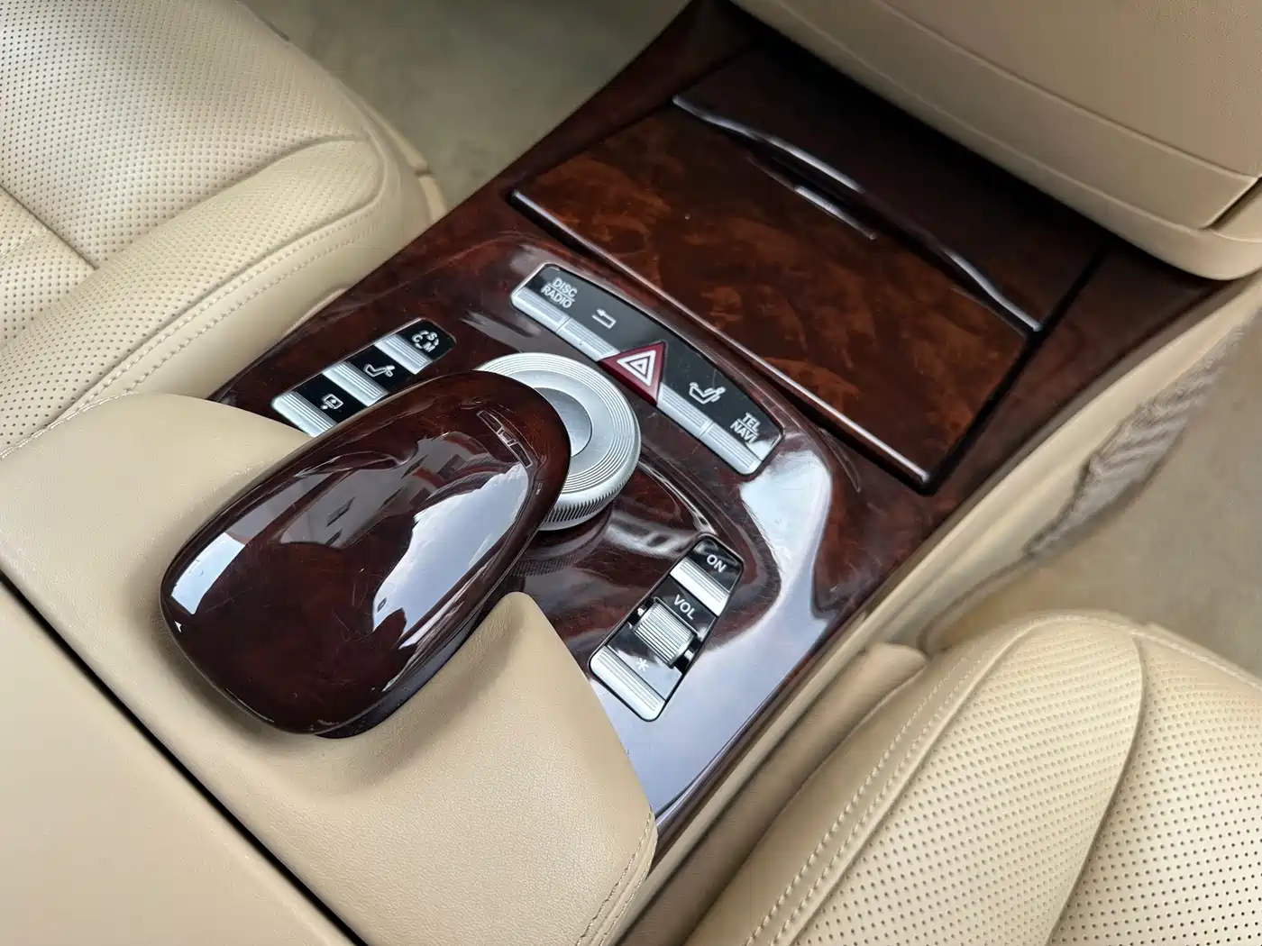 Mercedes-Benz S-Class 2010 S 600 L фото 25