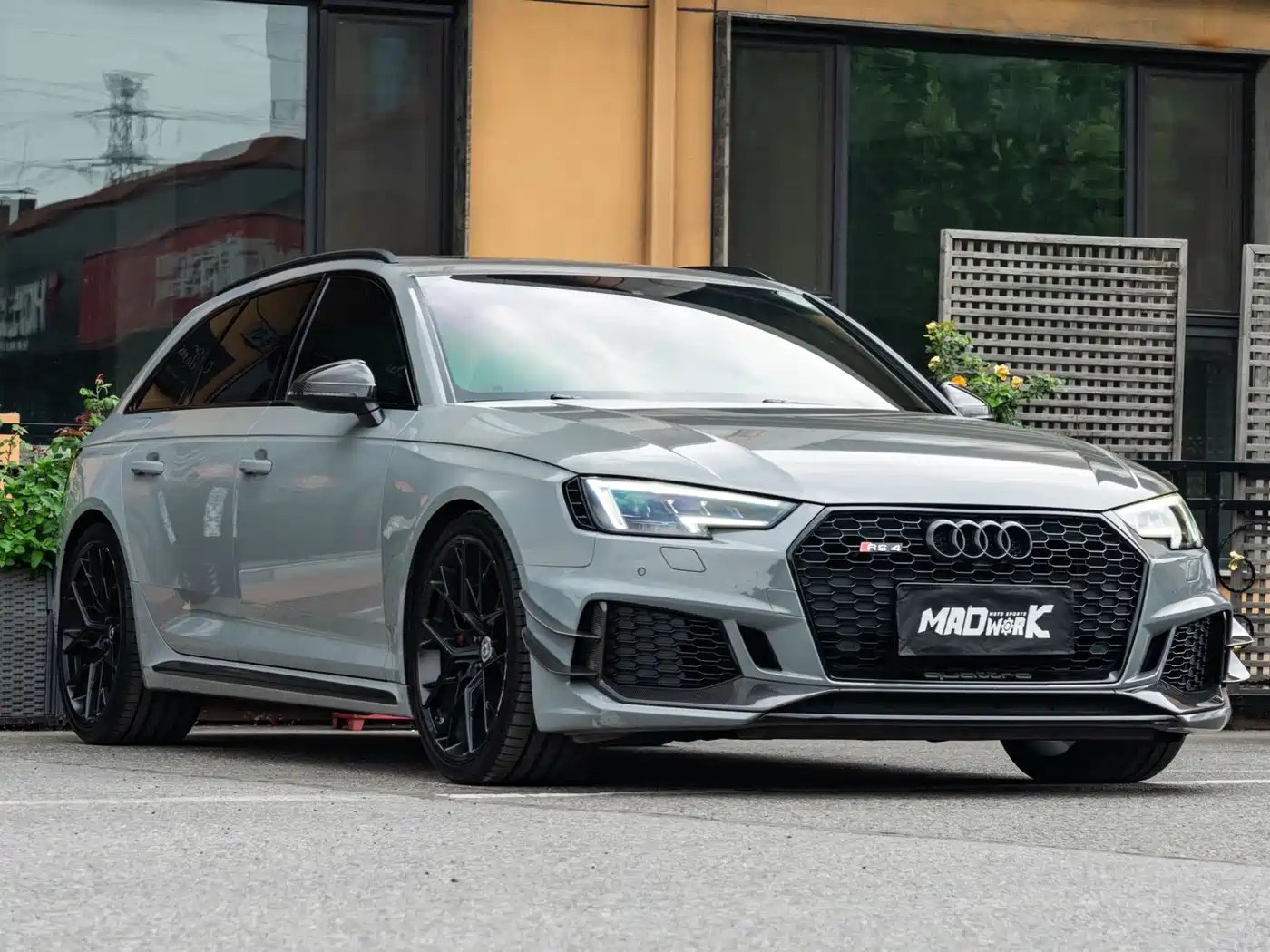 Audi RS 4 2019 RS 4 2.9T Avant фото 3