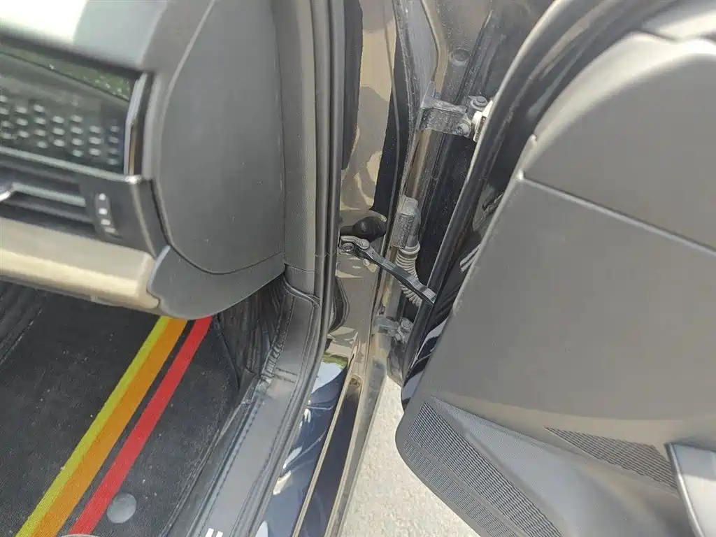 Volkswagen Passat 2020 Facelift 330TSI Luxury China VI фото 22