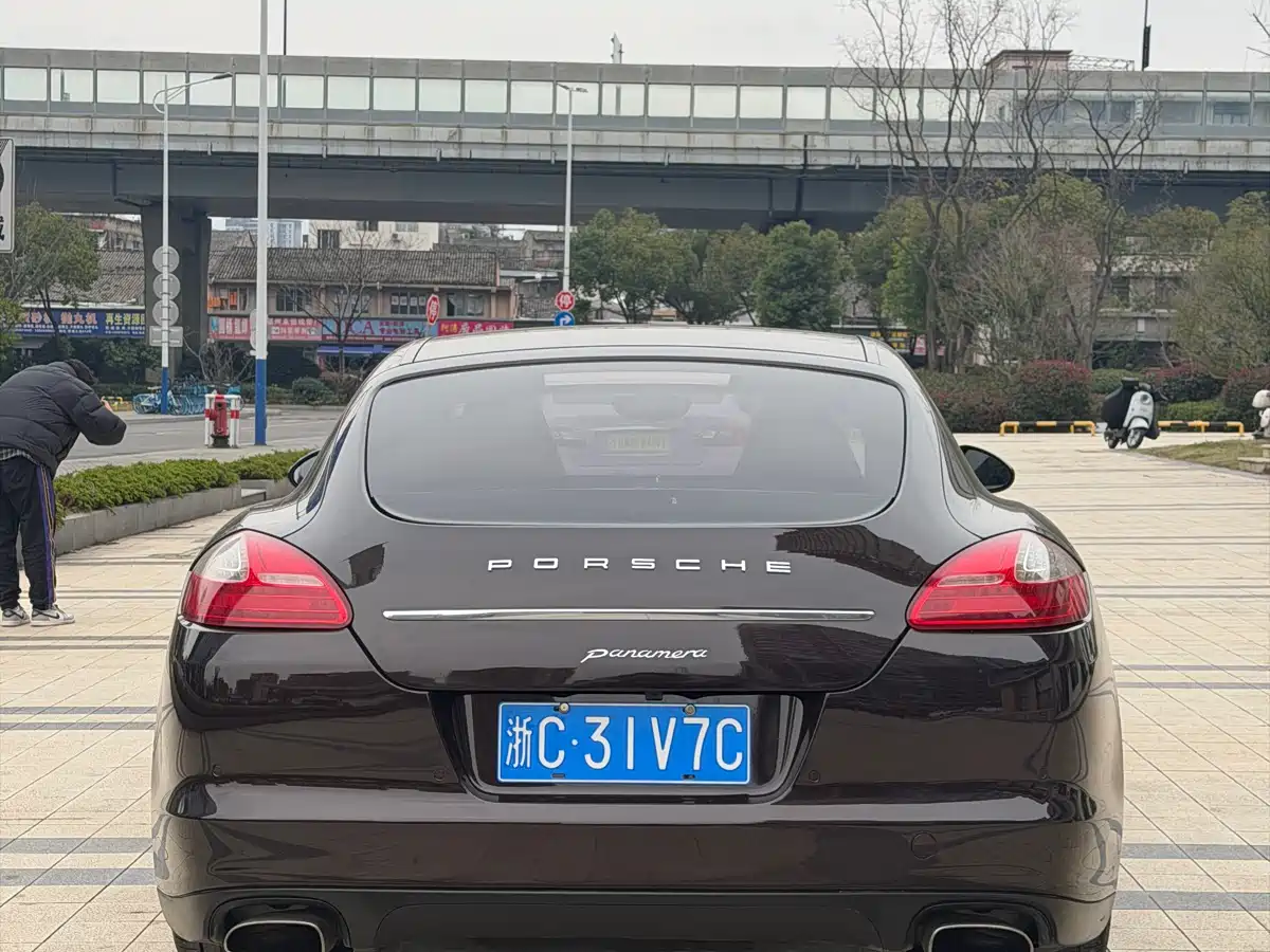 Porsche Panamera 2010 Panamera 3.6L фото 8