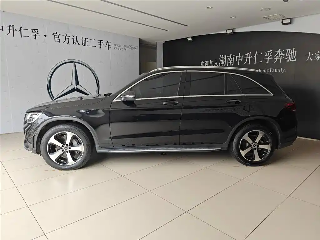 Mercedes-Benz GLC 2022 Model GLC 260 L 4MATIC Dynamic Edition фото 4
