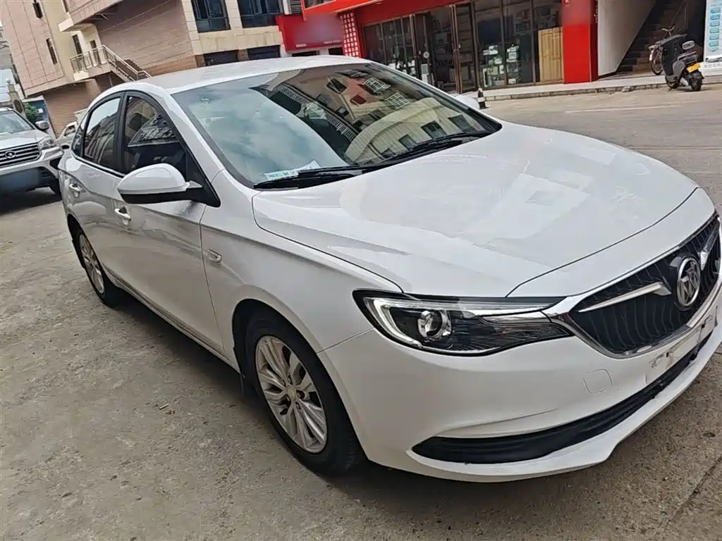 Buick Excelle 2021 Exemplar 1.5L Auto Progressive фото 4
