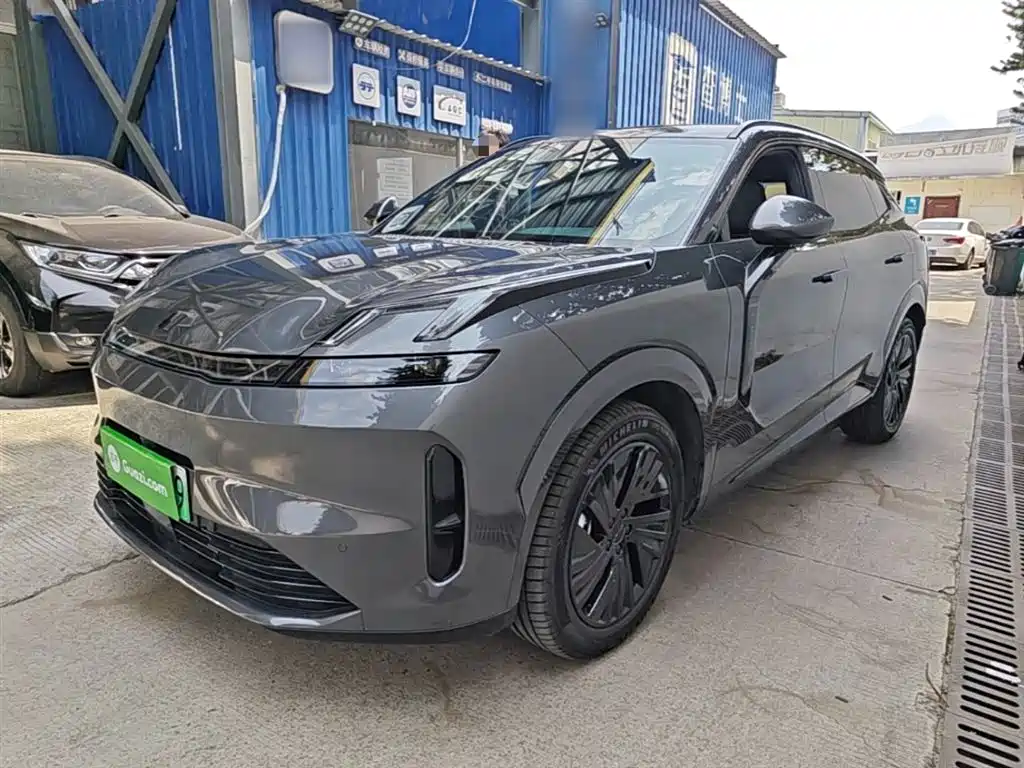 Lynk & Co 08 EM-P 2025 120km Long Range Pro