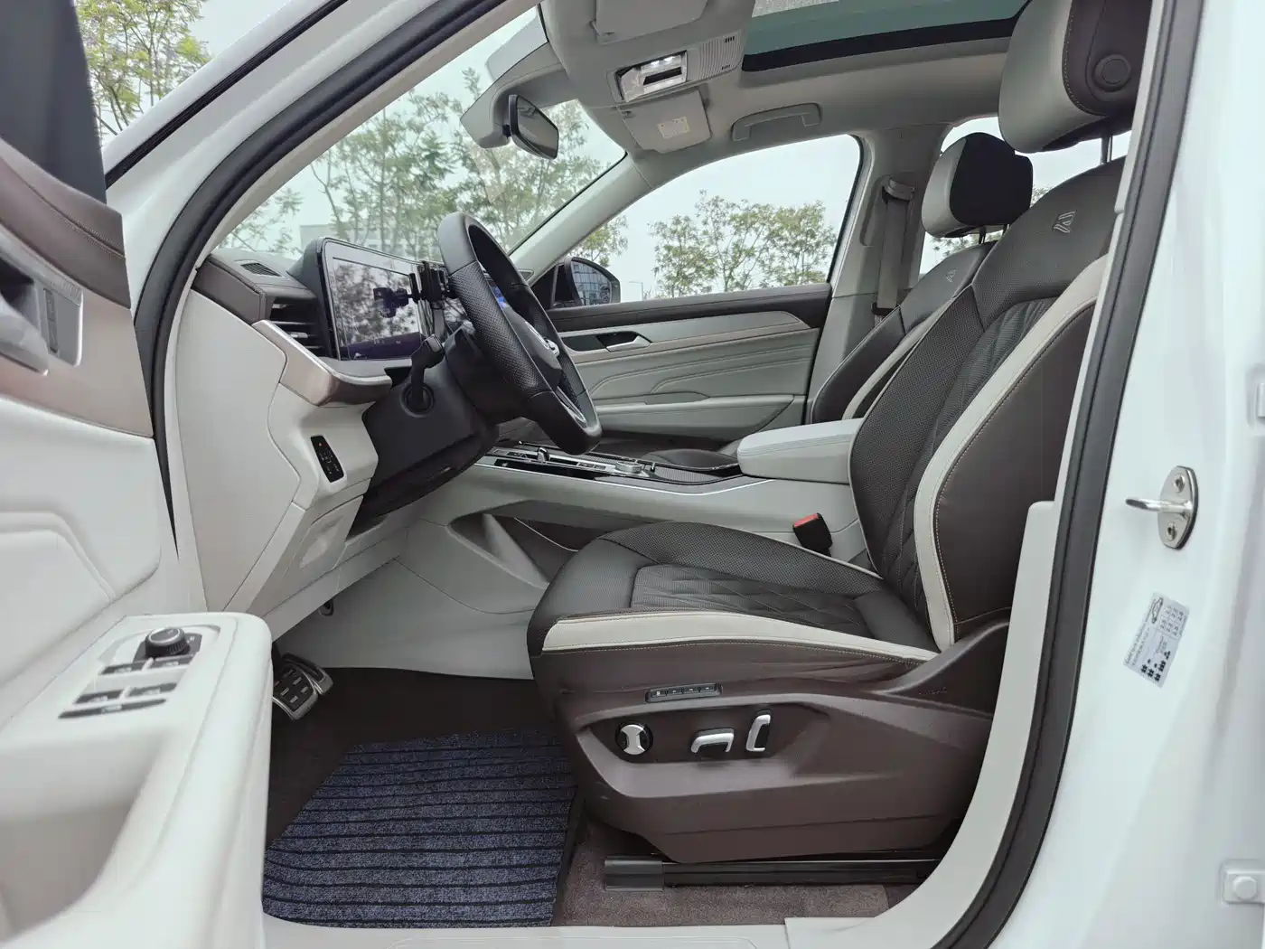 Volkswagen Talagon 2023 380TSI 4WD R-Line Celebration Edition фото 15