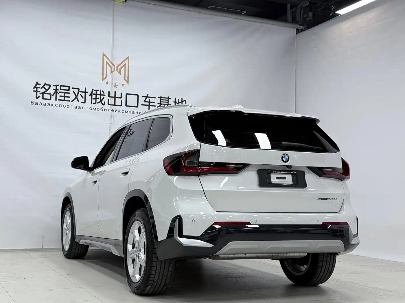 BMW X1 2023 sDrive20Li X Design Package фото 6