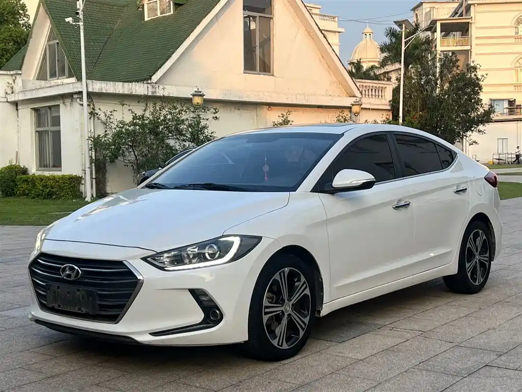 Hyundai Elantra 2018 1.4T DCT Dynamic·Vitality Model