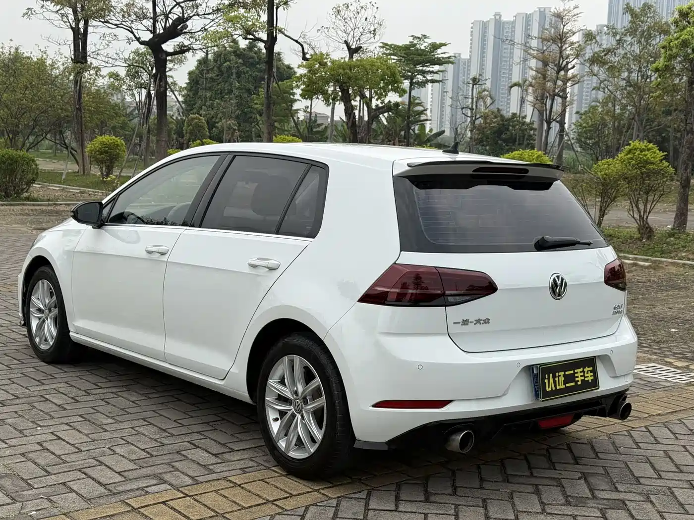 Volkswagen Golf 2019 1.6L Auto Comfort (China V) фото 4