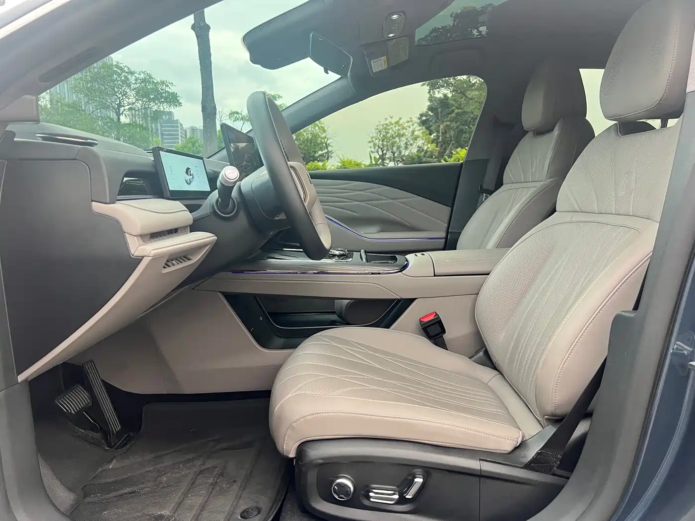 Geely Galaxy Galaxy Xingyao 8 2025 130km EM-P Starship Edition фото 8