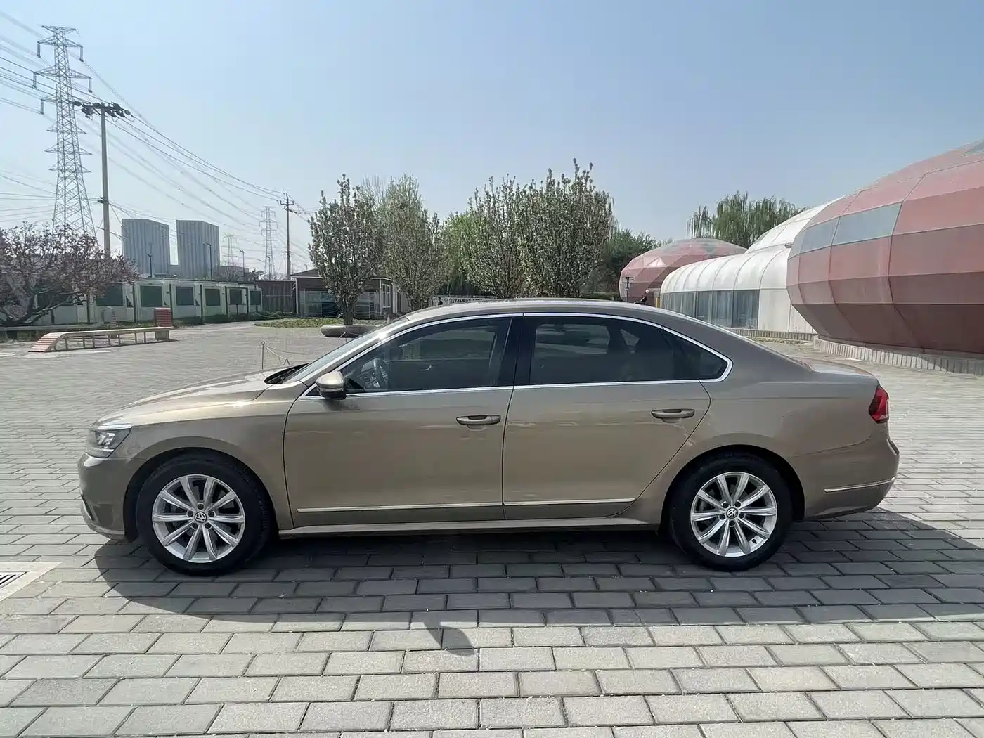 Volkswagen Passat 2016 330TSI DSG Honor Edition фото 4
