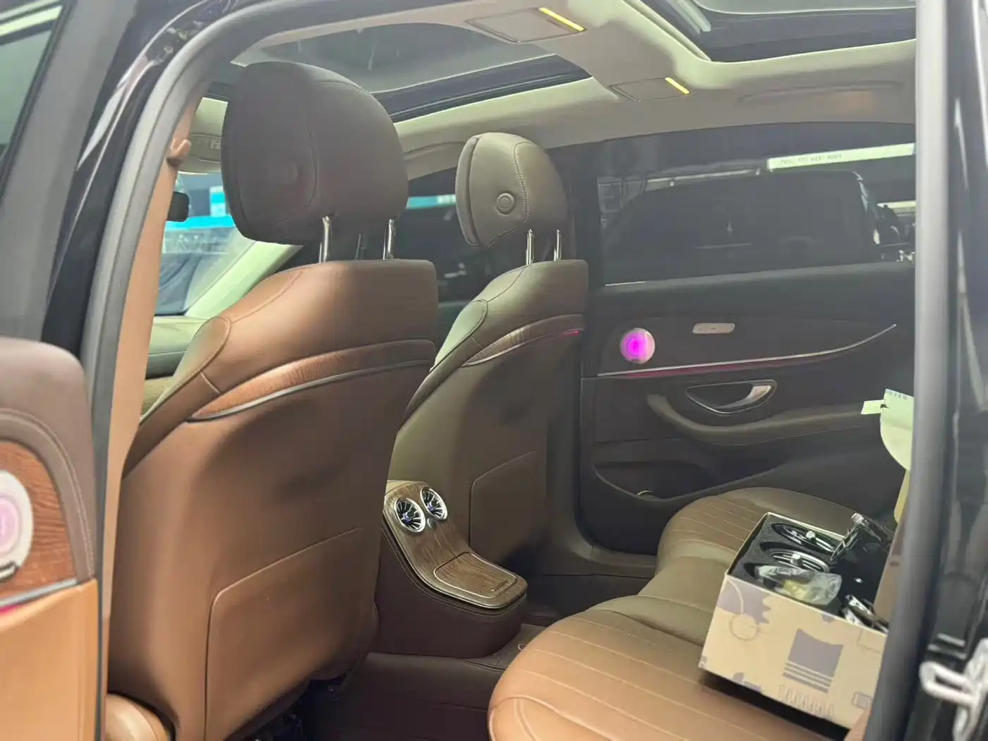 Mercedes-Benz E-Class 2023 E 300 L Fashion фото 6