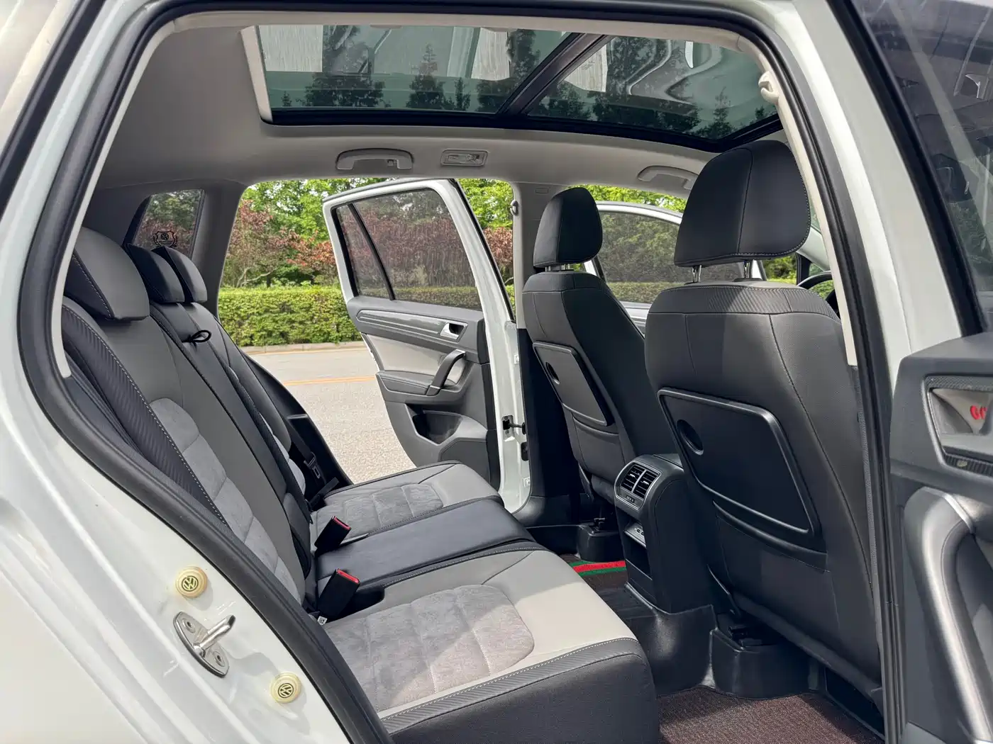 Volkswagen Golf Sportsvan 2019 280TSI Automatic Voyager China V фото 17