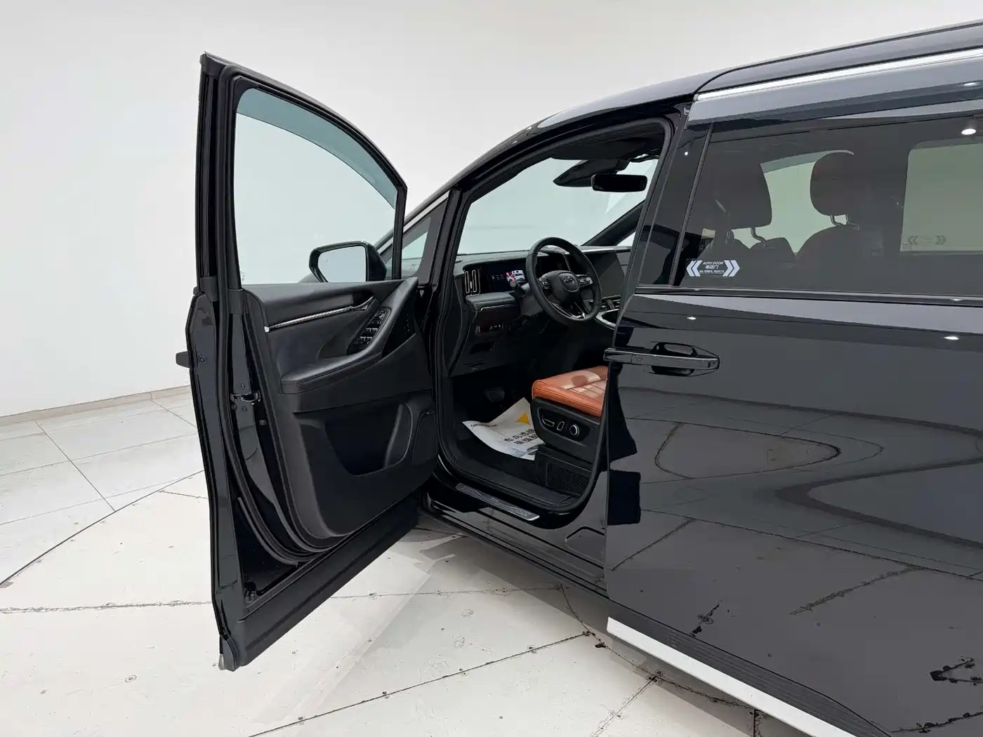 GAC Trumpchi Trumpchi E9 2024 E9 Lunar New Year Edition фото 13