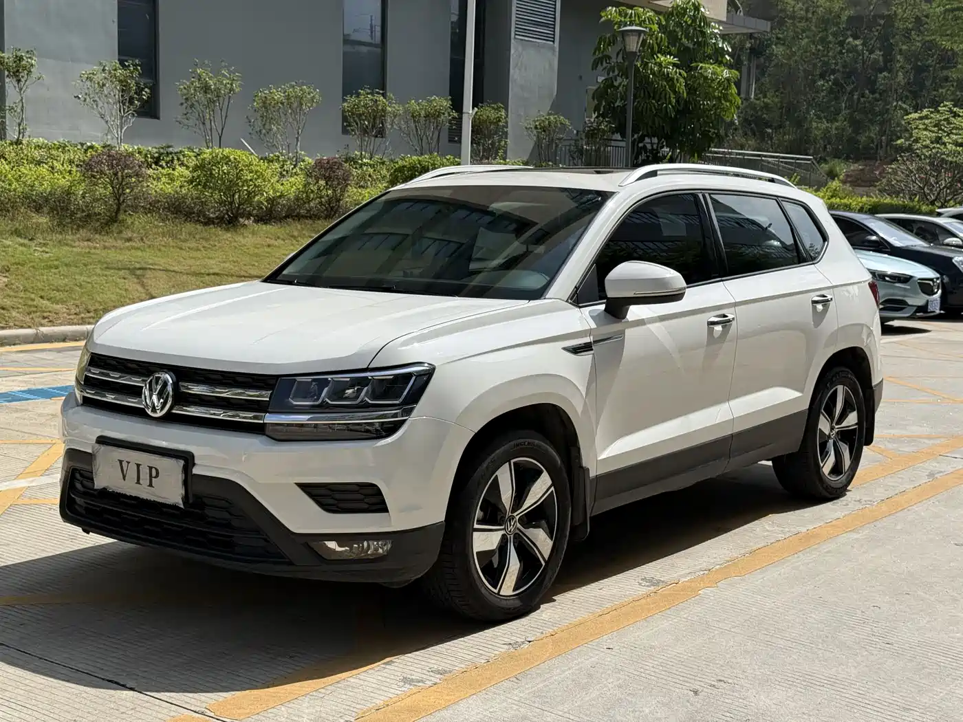 Volkswagen Tharu 2021 Model 280TSI 2WD Comfort Edition