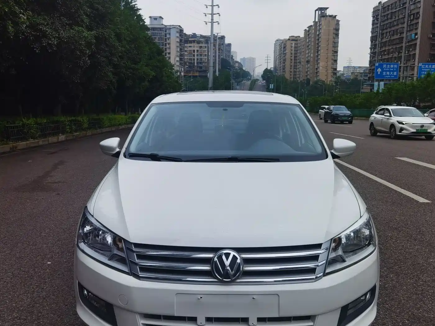 Volkswagen Santana 2016 1.6L Manual Comfort Edition фото 2