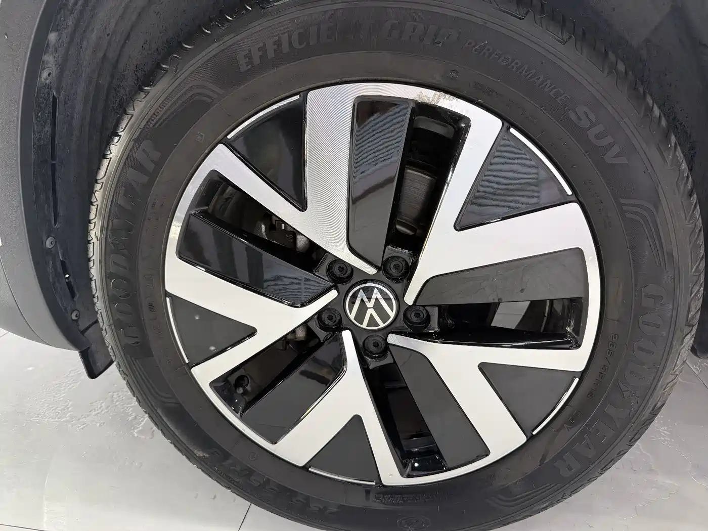 Volkswagen Tayron 2023 280TSI 2WD Luxury Plus Advanced Edition фото 6