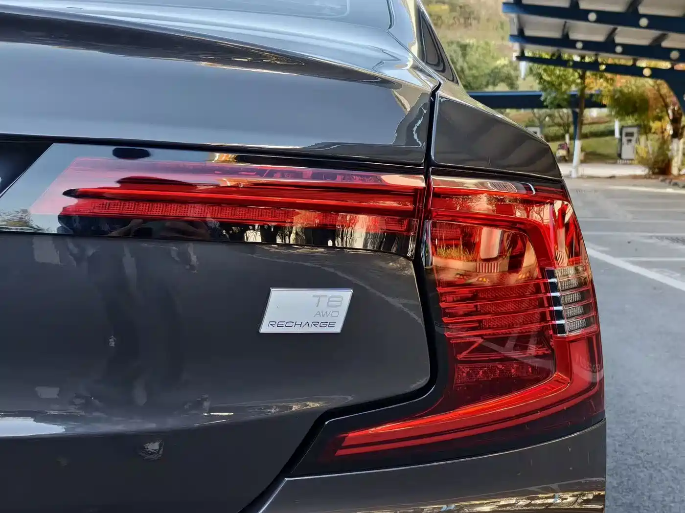 Volvo S90 Plug-in Hybrid 2021 2021 T8 E-Drive Hybrid Zhiyi Luxury Edition