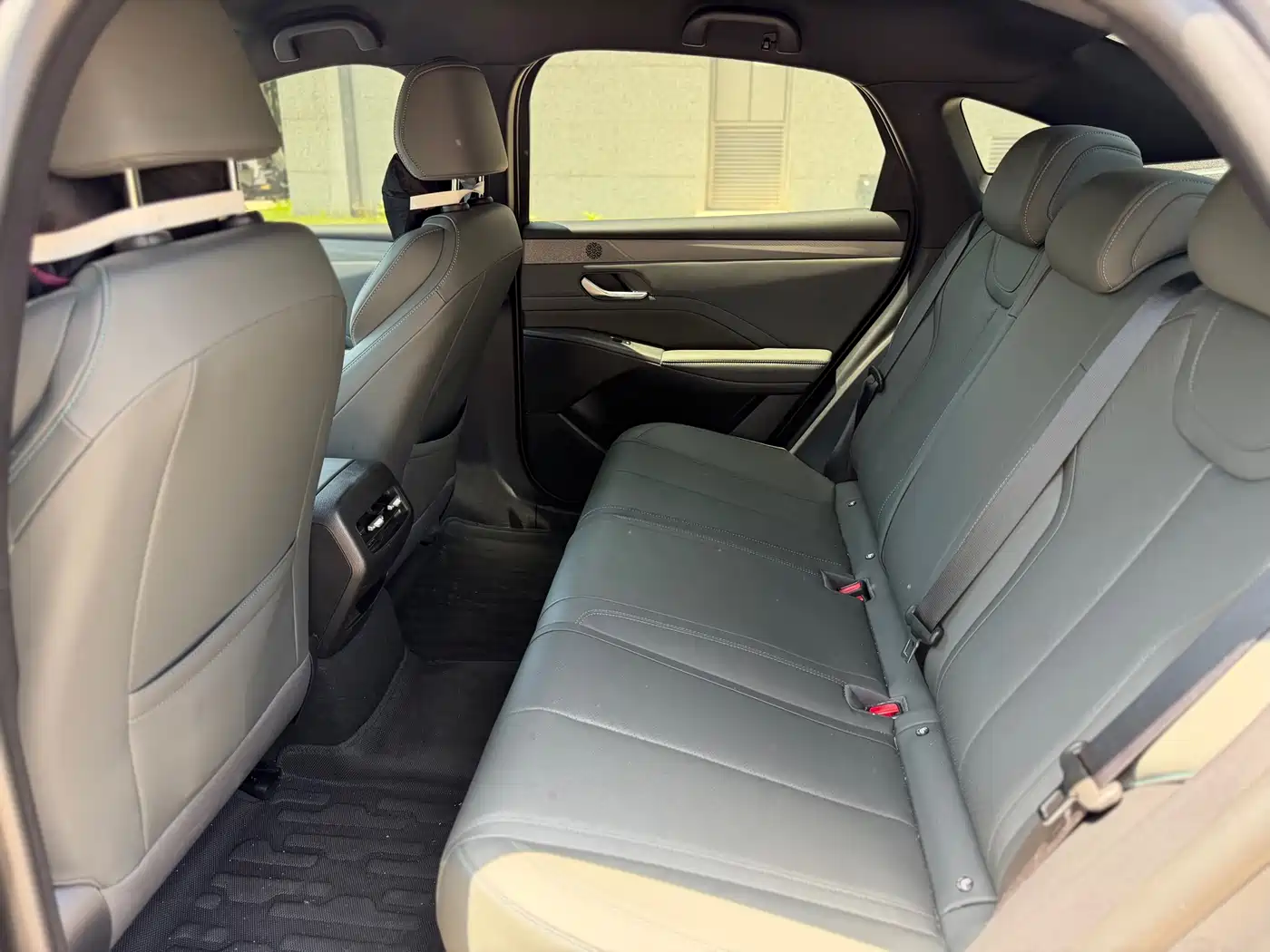 BYD Qin PLUS 2025 DM-i Smart Drive 55KM Leader фото 7