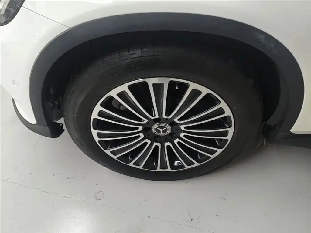 Mercedes-Benz GLC 2019 Model GLC 200 L 4MATIC фото 23