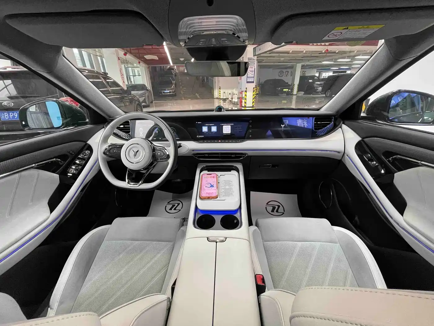 Voyah Auto VOYAH FREE 2025 318 318km RWD Touring Edition фото 8