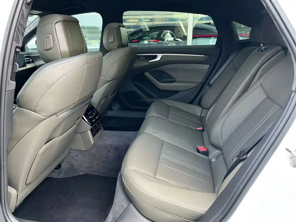 Audi A6L 2026 2026 Model 2.0T High Power Sport Edition