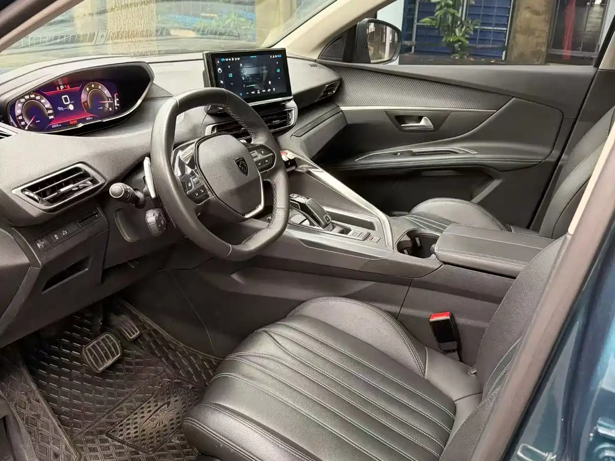 Peugeot 5008 2023 400THP Beloved Full Seats Edition 7-Seater фото 4