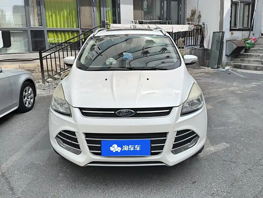 Фото 2 - Ford Kuga