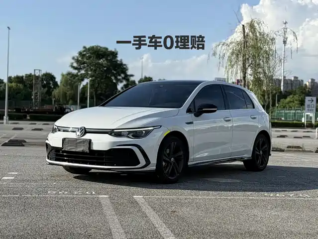 Volkswagen Golf 2021 280TSI DSG R-Line — фото 1