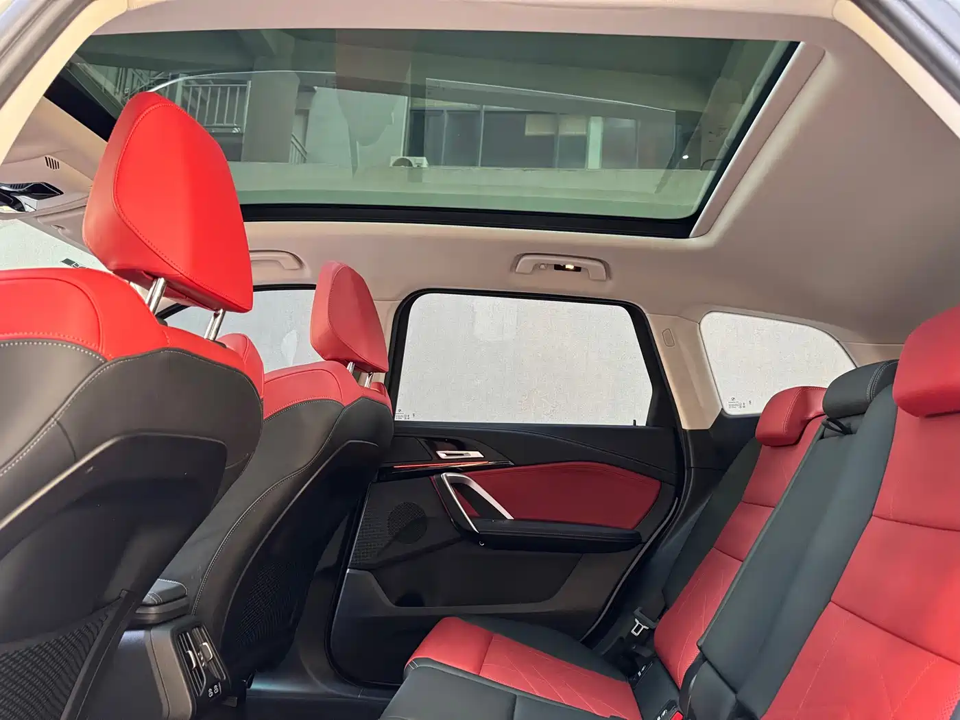 BMW X1 2023 sDrive20Li X Design Package фото 17
