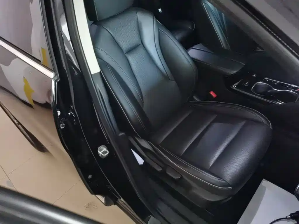 Photo 25 - Buick Envision Plus