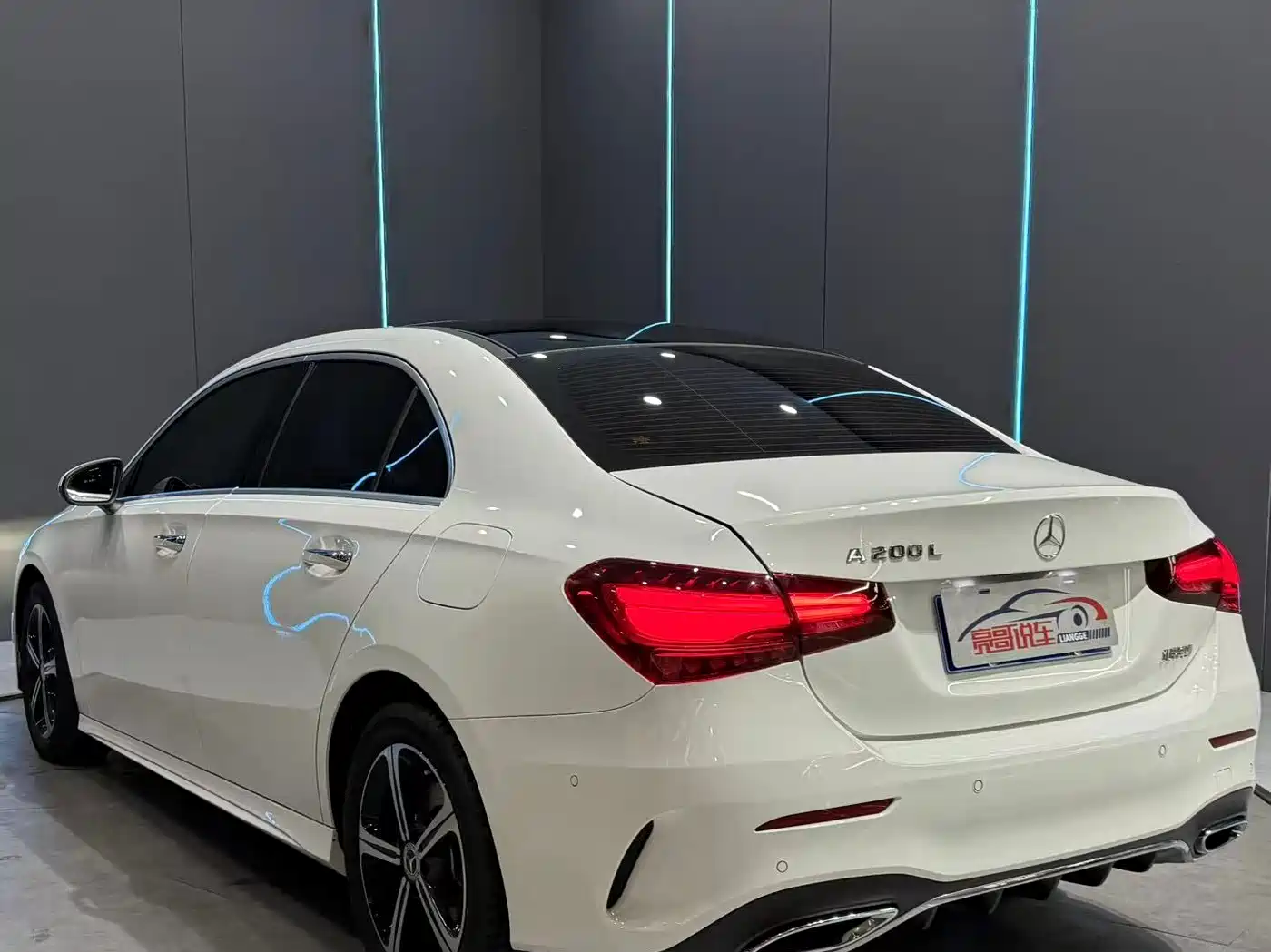 Mercedes-Benz A-Class 2025 2025 A 200 L Fashion Edition