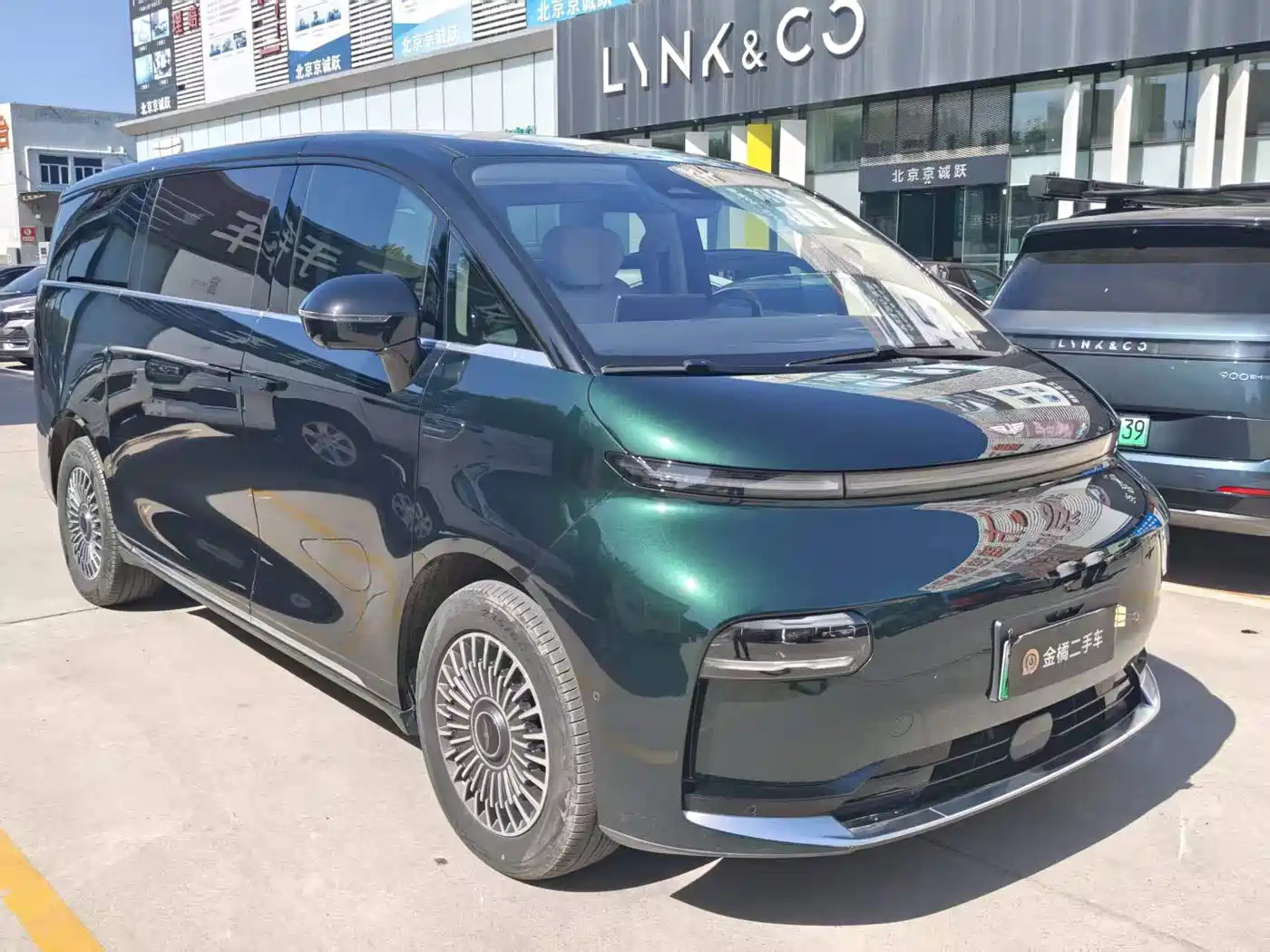 Geely Galaxy Yizhen L380 2025 Model 805km Flagship Edition AWD фото 4